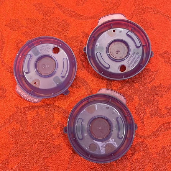 Disney Aladdin NYC Broadway musical 3 refreshment plastic cups with covers - Picture 7 of 7